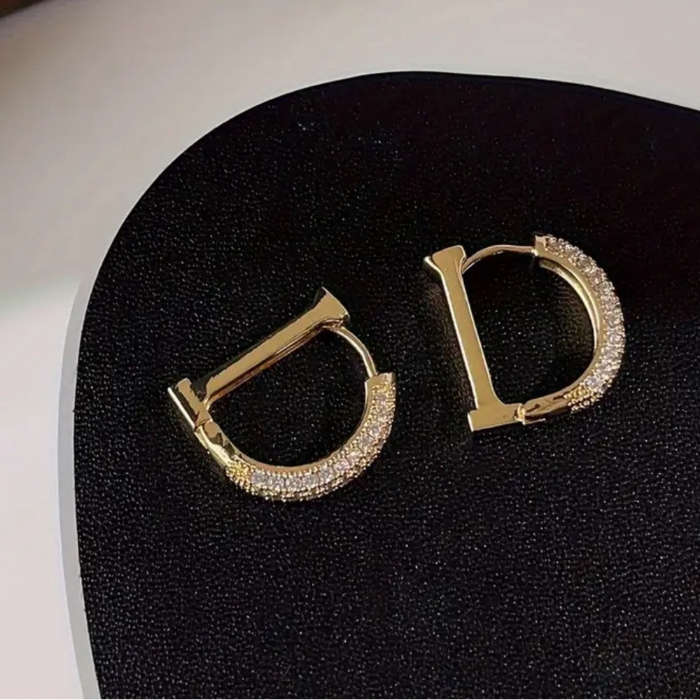D Design Hoop Earrings Alloy Jewelry Embellished With Rhinestones